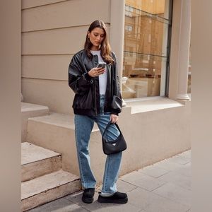 Ugg Tazz Platform Slippers Size 8 (39)